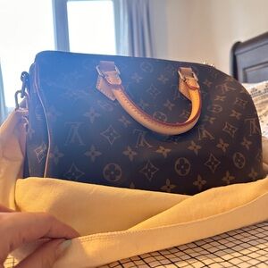 Louis Vuitton LV speedy 25